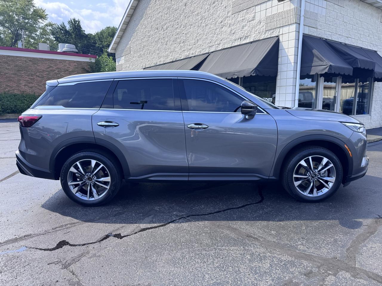 Infiniti QX60 LUXE AWD 2024