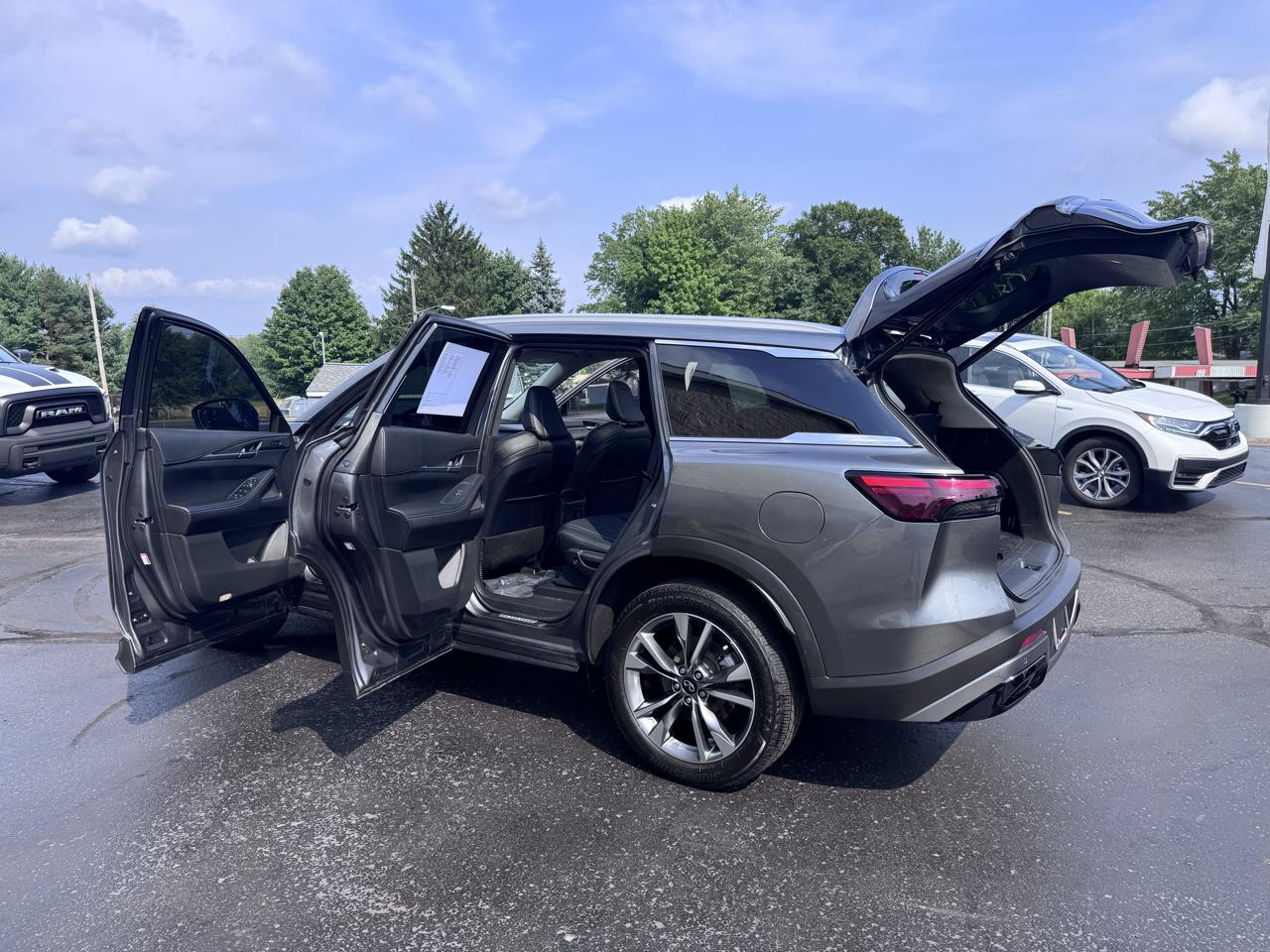 Infiniti QX60 LUXE AWD 2024