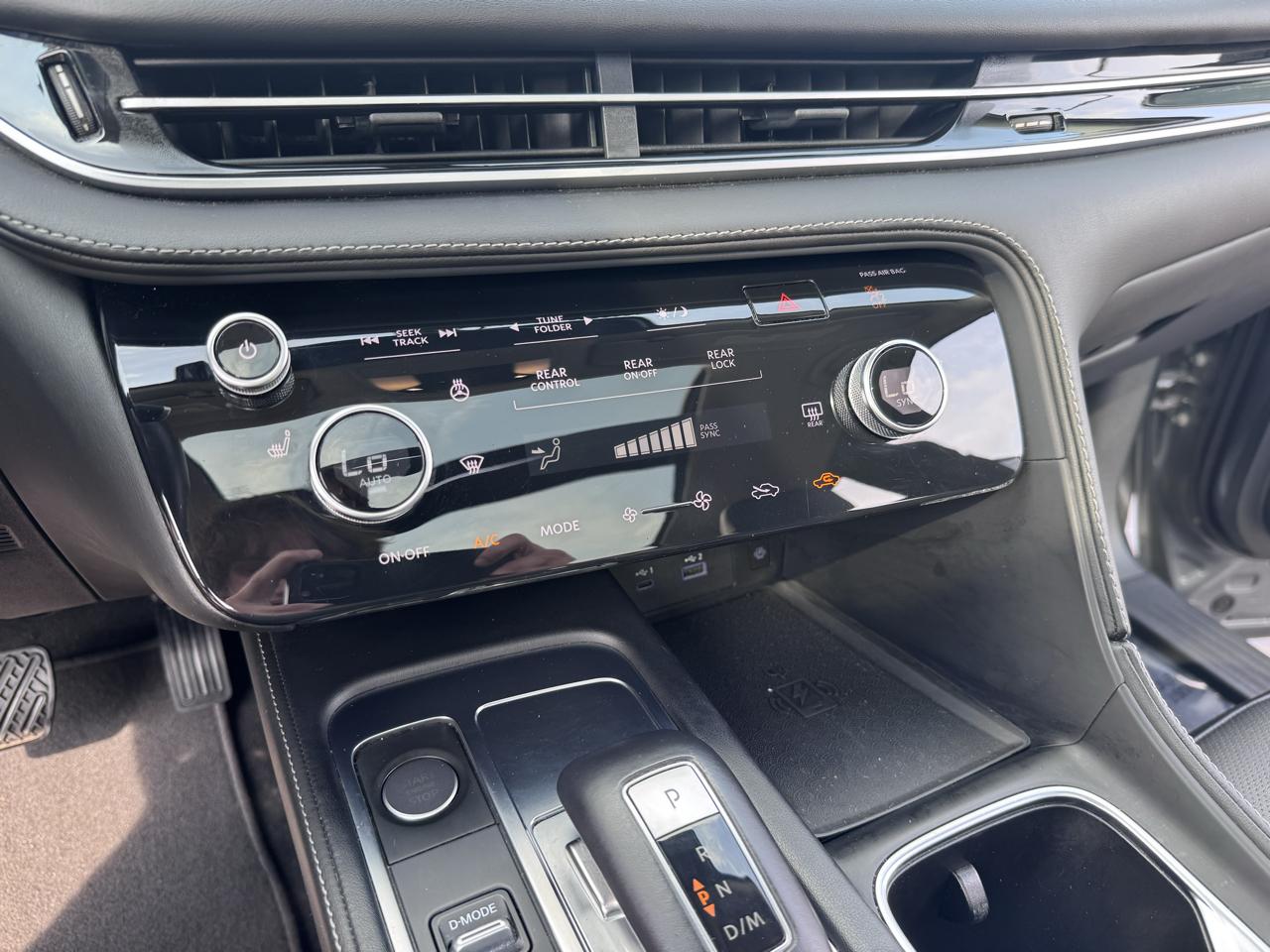 Infiniti QX60 LUXE AWD 2024