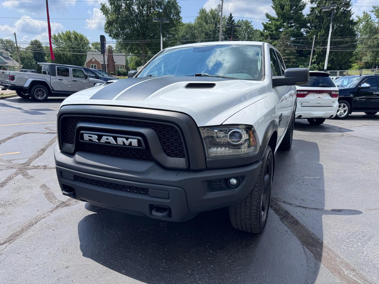 RAM 1500 Classic Warlock 4x4 Crew Cab 5'7" Box 2019