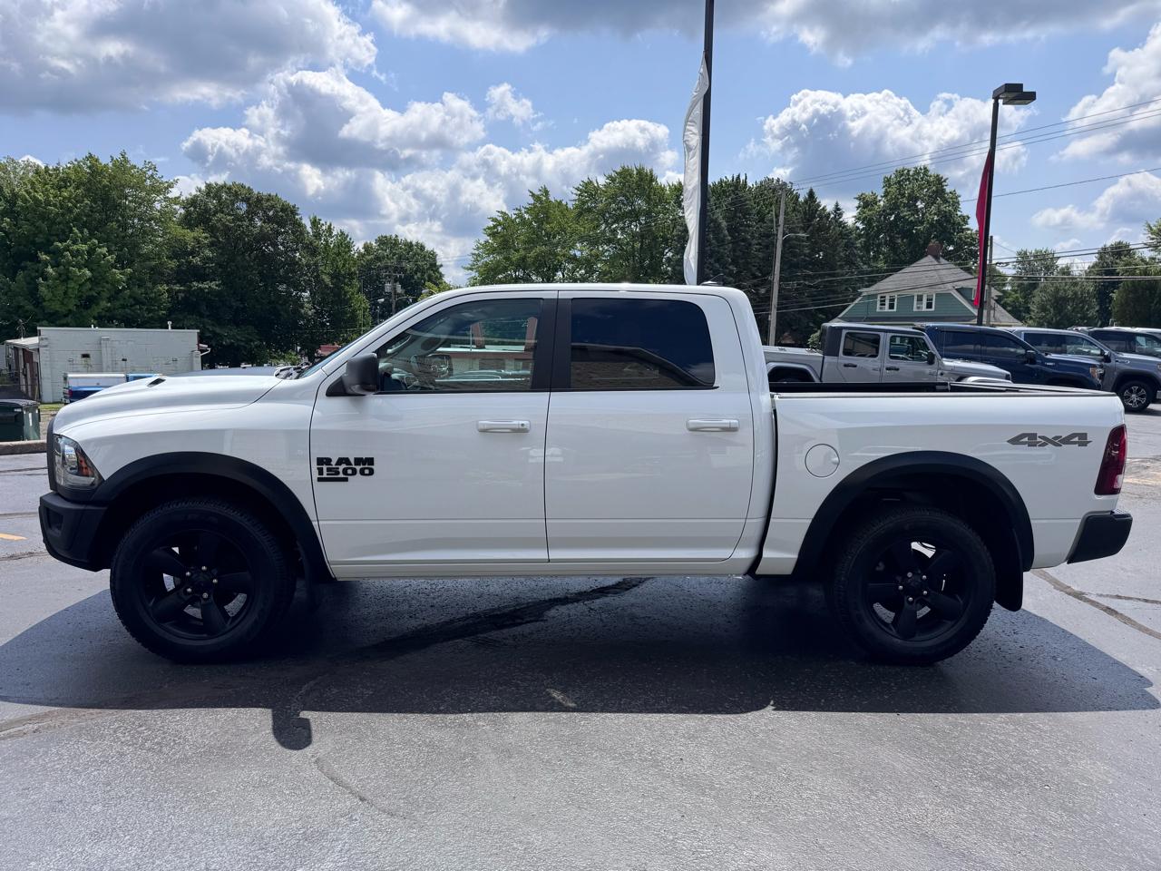 RAM 1500 Classic Warlock 4x4 Crew Cab 5'7" Box 2019