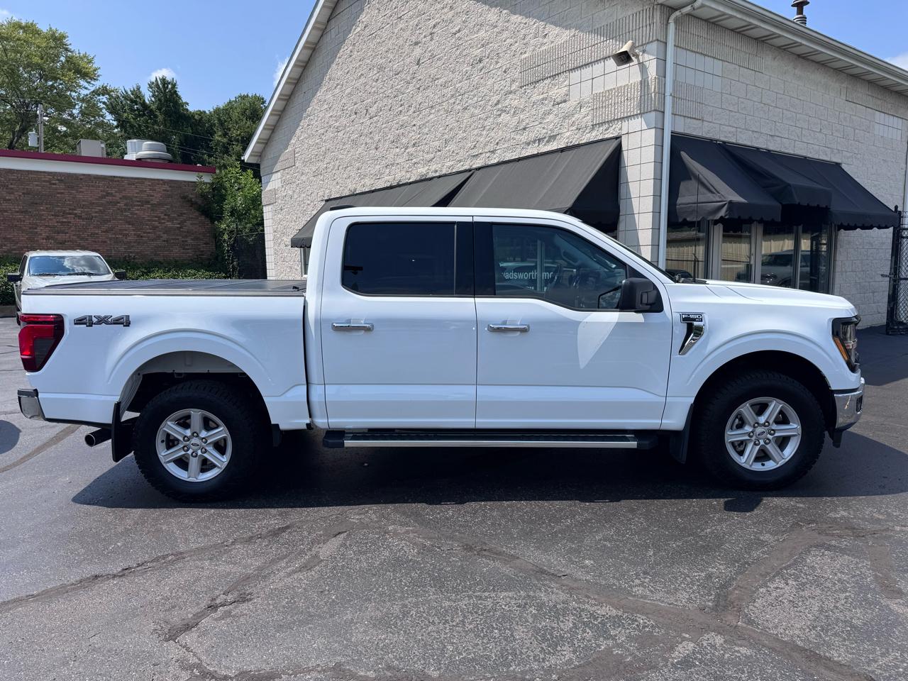 Ford F-150 XLT 4WD SuperCrew 5.5' Box 2025