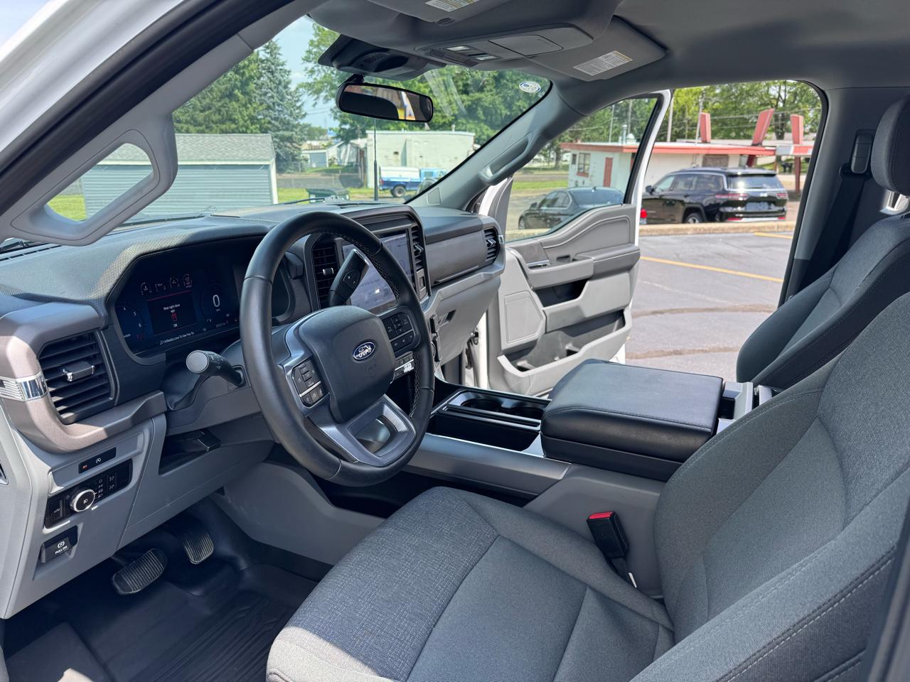 Ford F-150 XLT 4WD SuperCrew 5.5' Box 2025