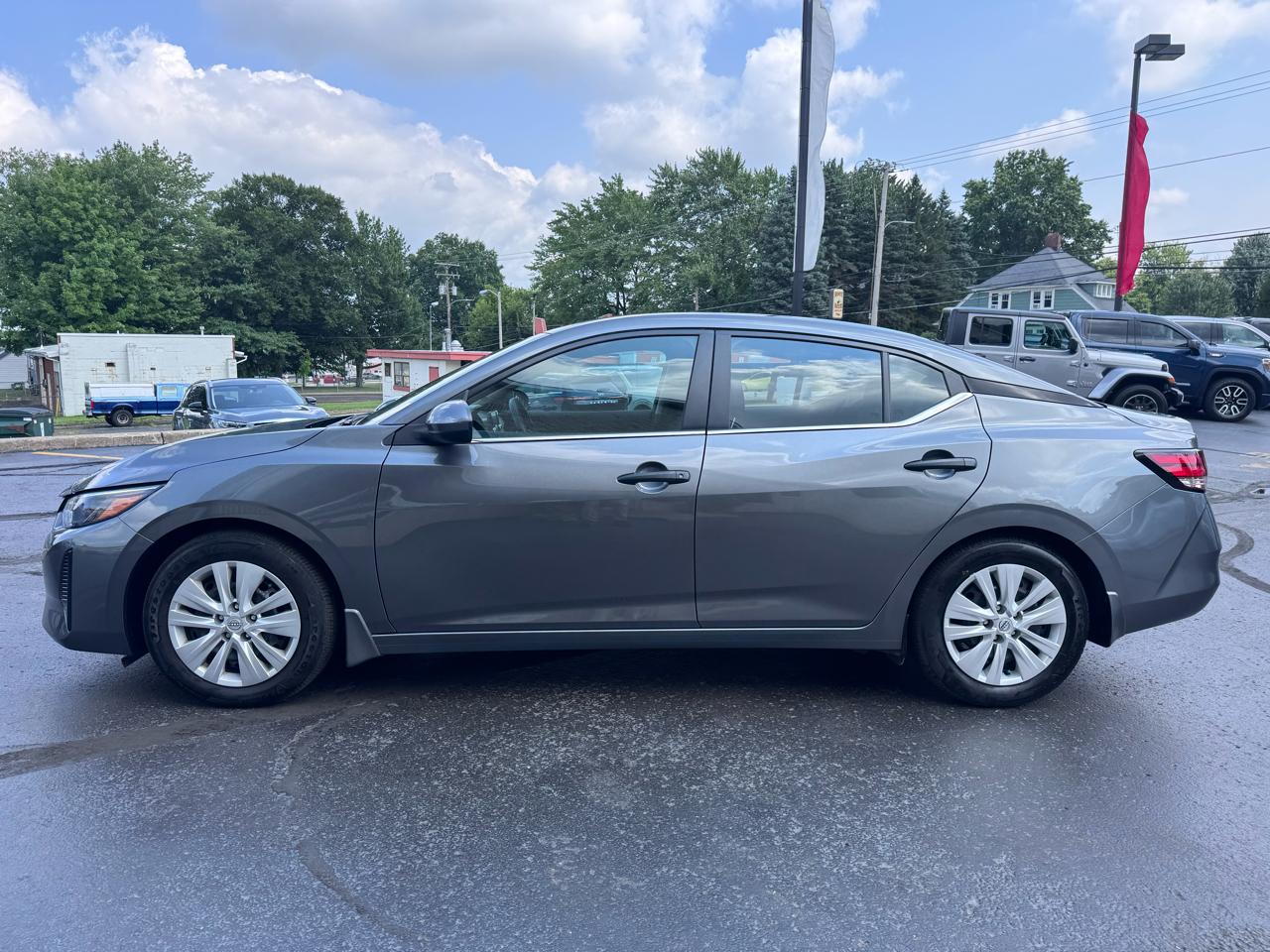 Nissan Sentra S CVT 2025