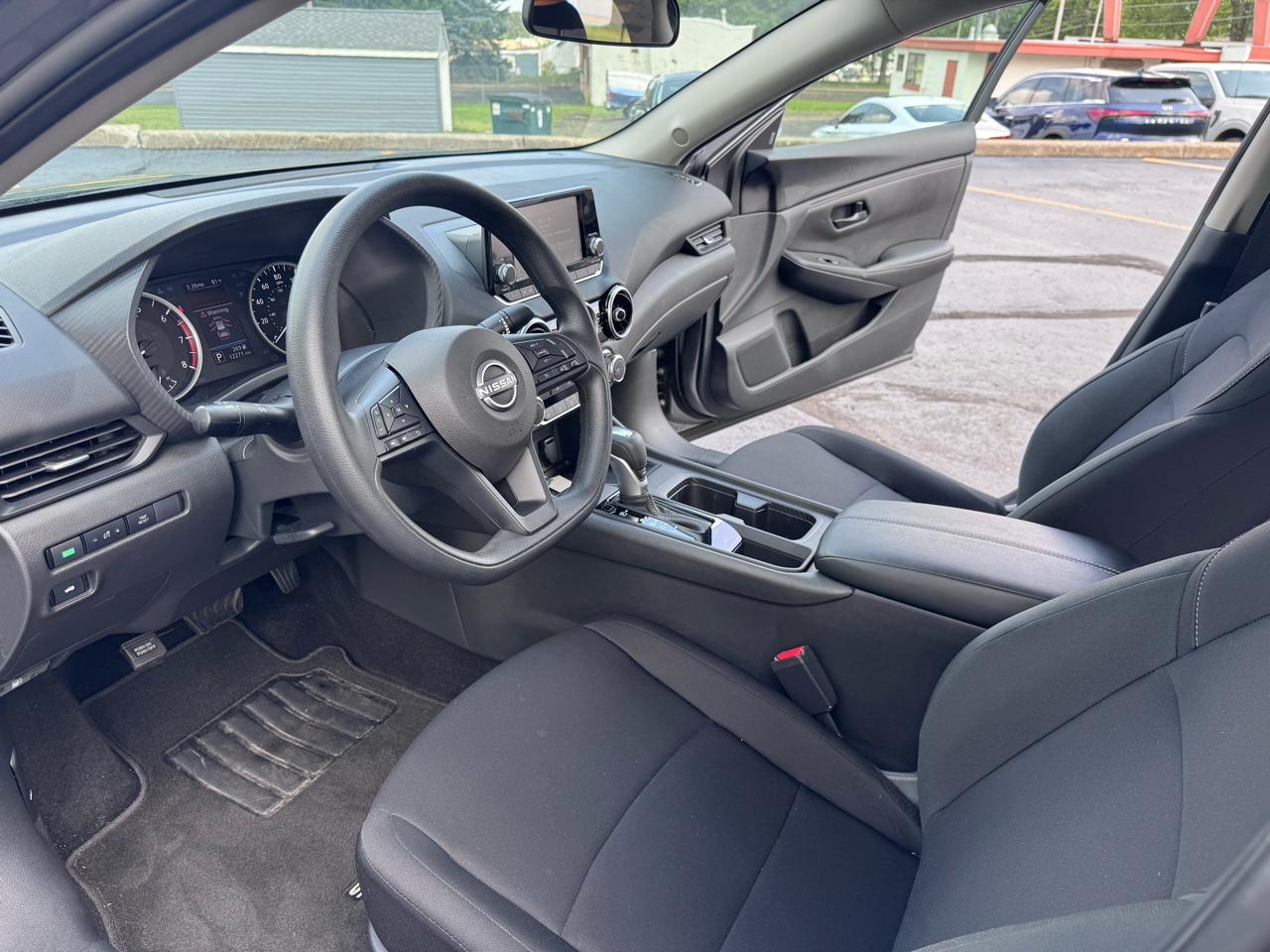 Nissan Sentra S CVT 2025