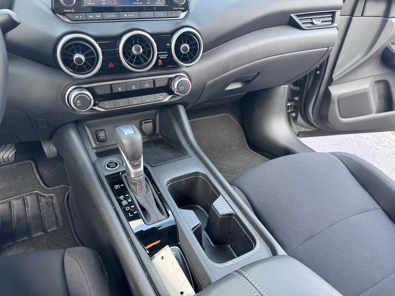 Nissan Sentra S CVT 2025
