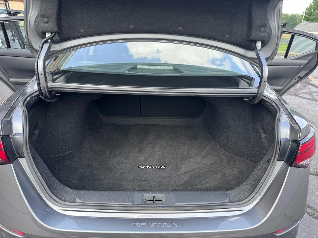 Nissan Sentra S CVT 2025