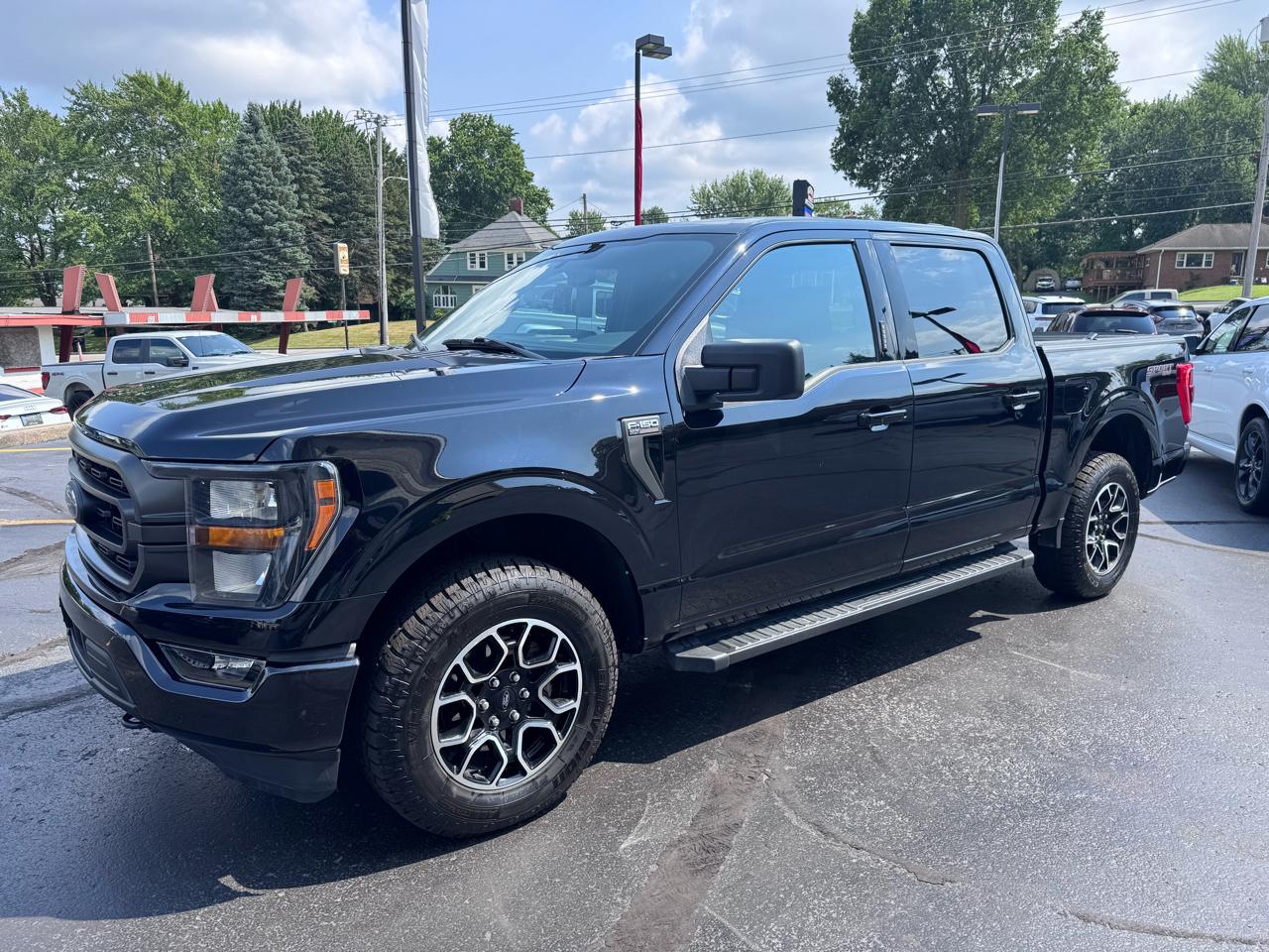 Ford F-150 XLT 4WD SuperCrew 5.5' Box 2023