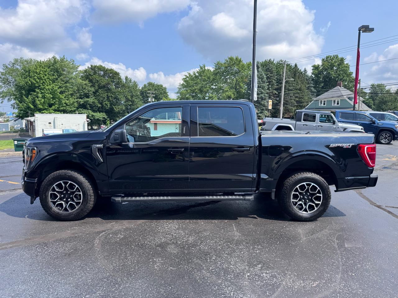 Ford F-150 XLT 4WD SuperCrew 5.5' Box 2023