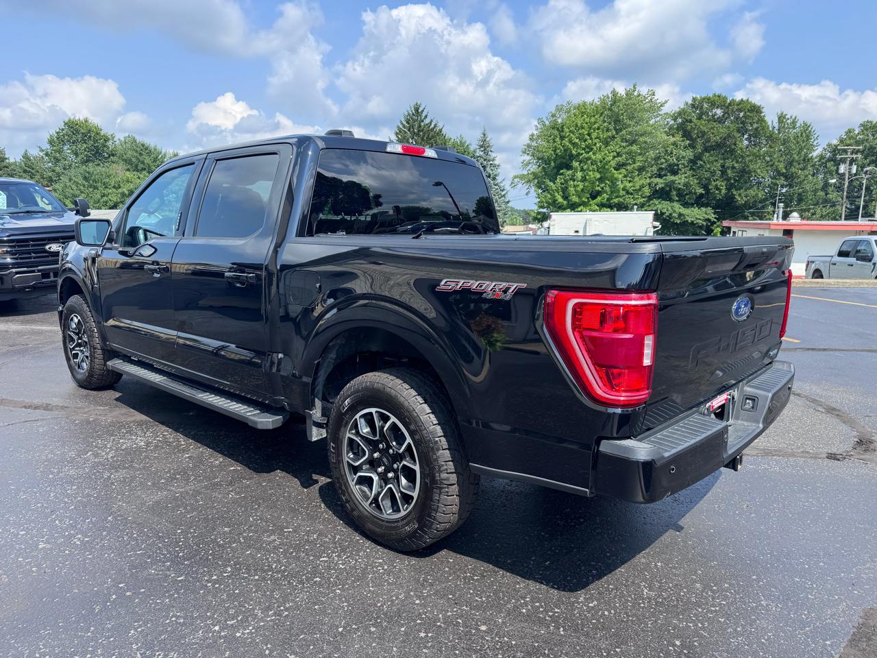 Ford F-150 XLT 4WD SuperCrew 5.5' Box 2023