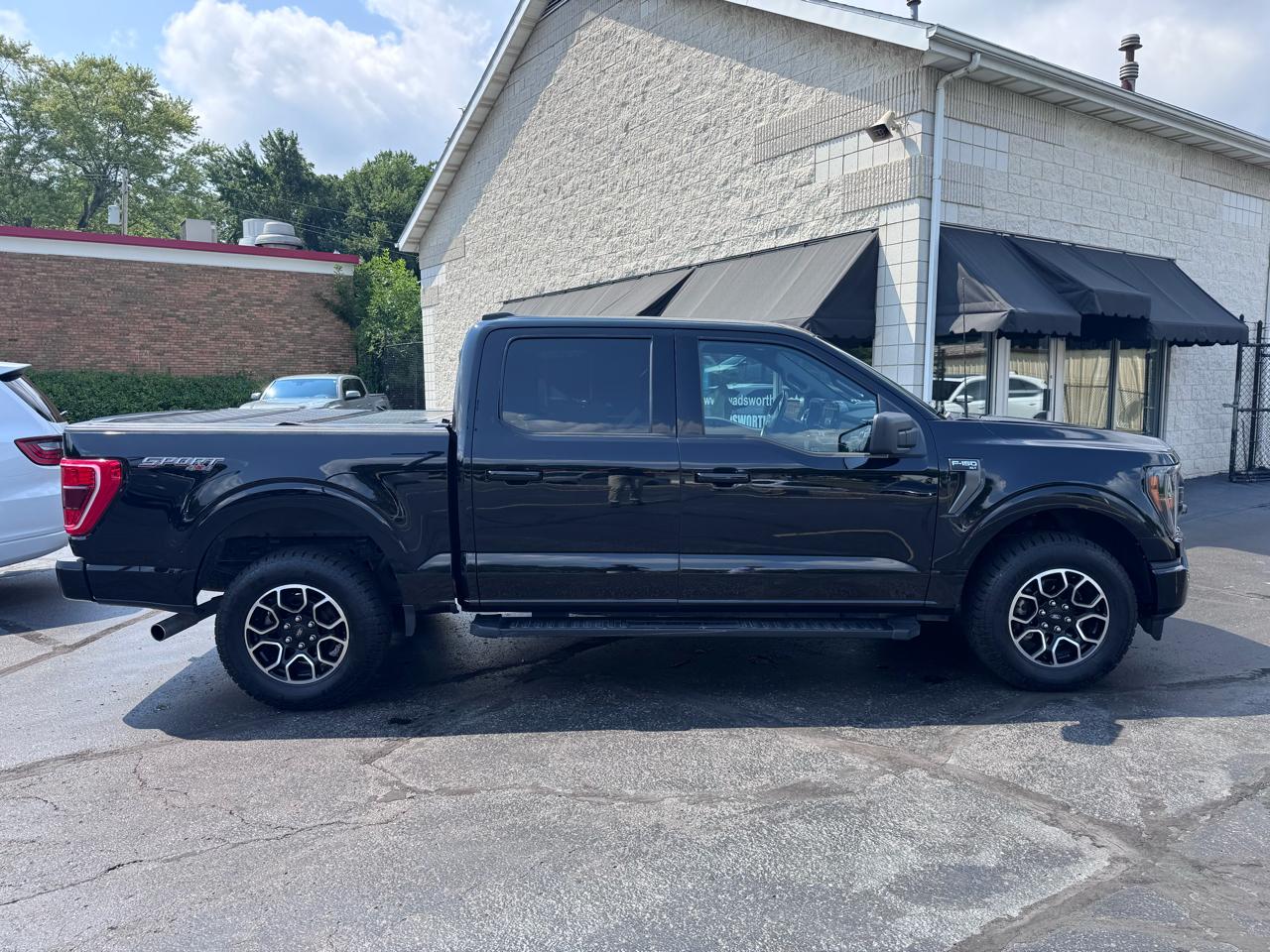 Ford F-150 XLT 4WD SuperCrew 5.5' Box 2023