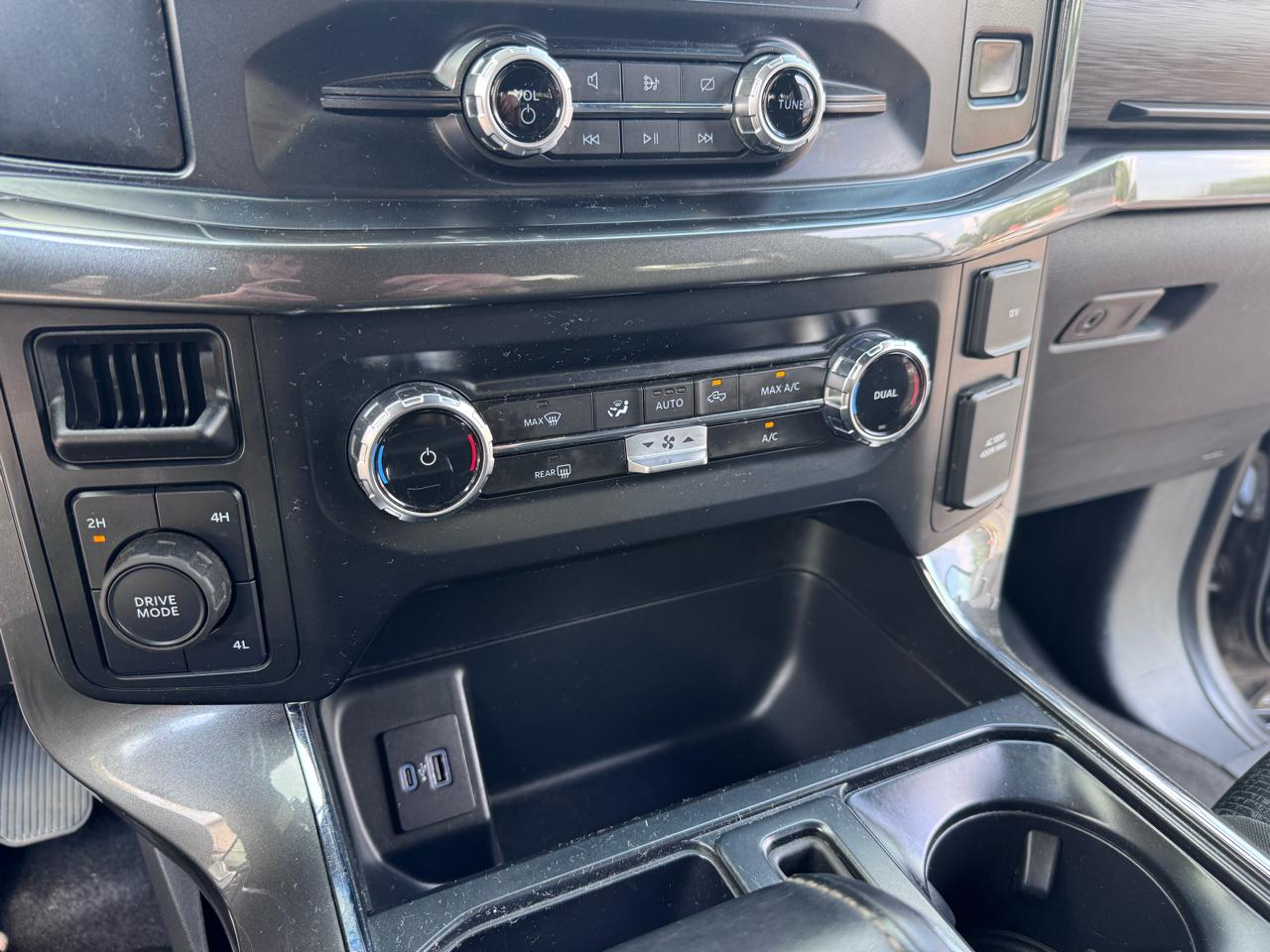 Ford F-150 XLT 4WD SuperCrew 5.5' Box 2023
