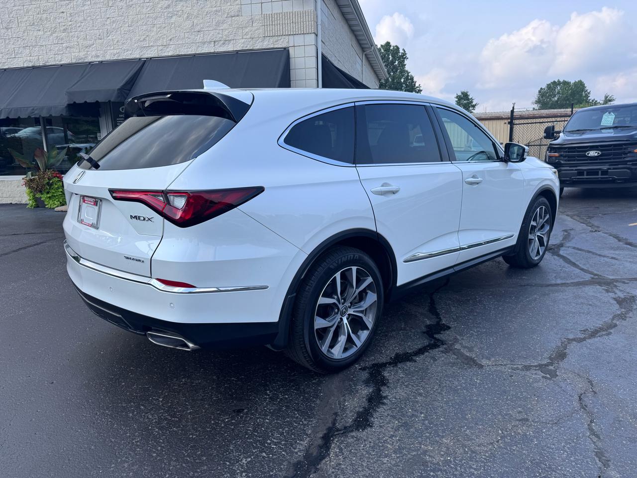 Acura MDX SH-AWD w/Technology Package 2024