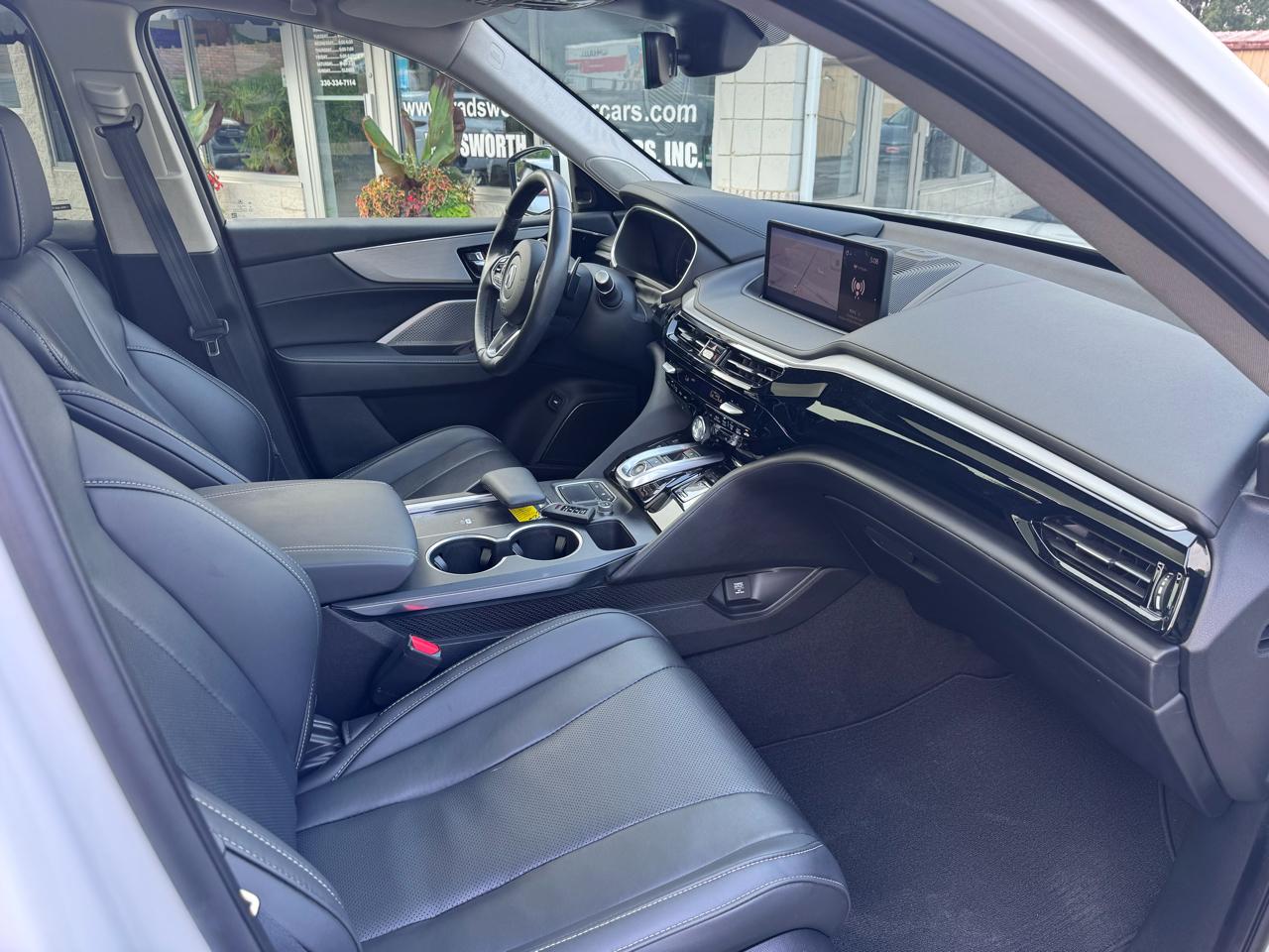 Acura MDX SH-AWD w/Technology Package 2024