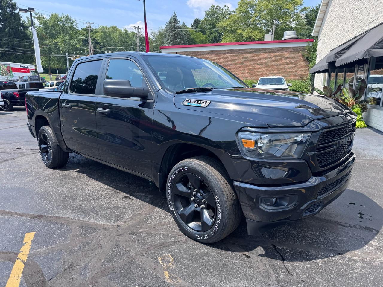 RAM 1500 Tradesman 4x4 Crew Cab 5'7" Box 2023