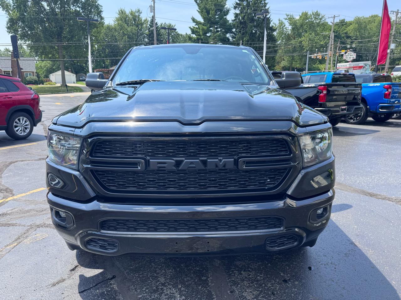 RAM 1500 Tradesman 4x4 Crew Cab 5'7" Box 2023