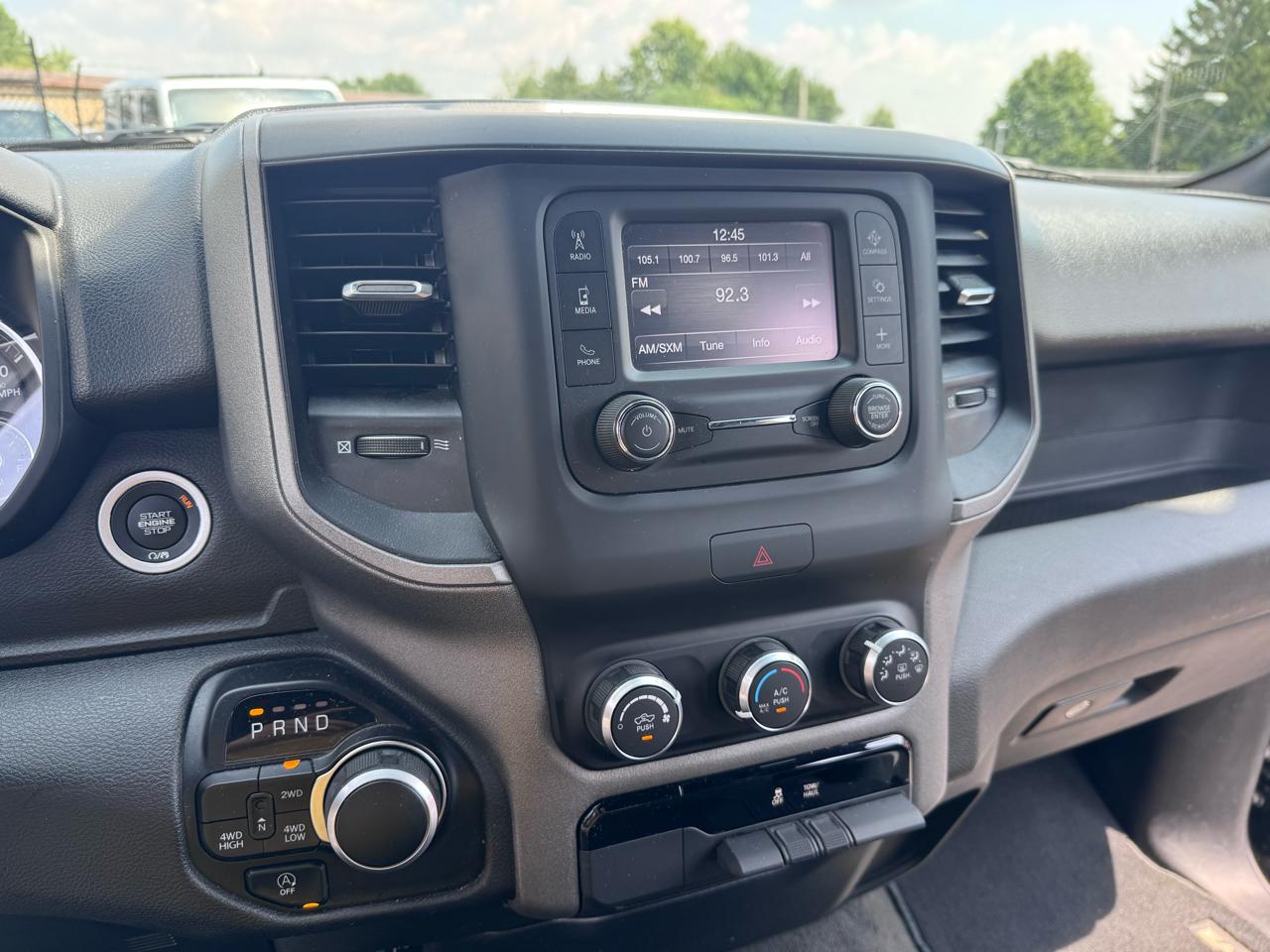 RAM 1500 Tradesman 4x4 Crew Cab 5'7" Box 2023