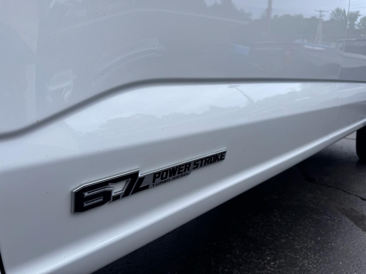 Ford Super Duty F-250 SRW XLT 4WD Crew Cab 8' Box 2026
