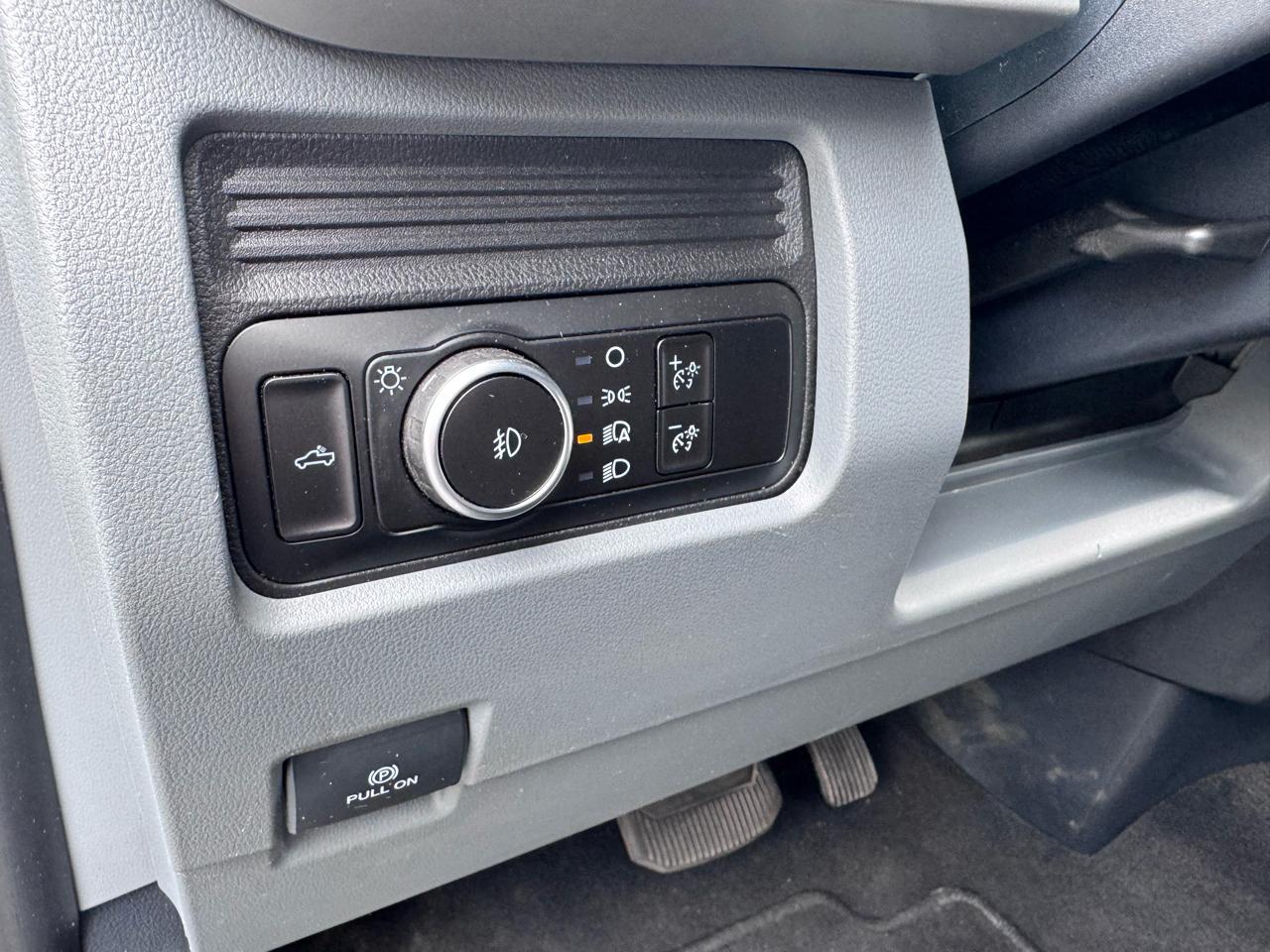 Ford Super Duty F-250 SRW XLT 4WD Crew Cab 8' Box 2026