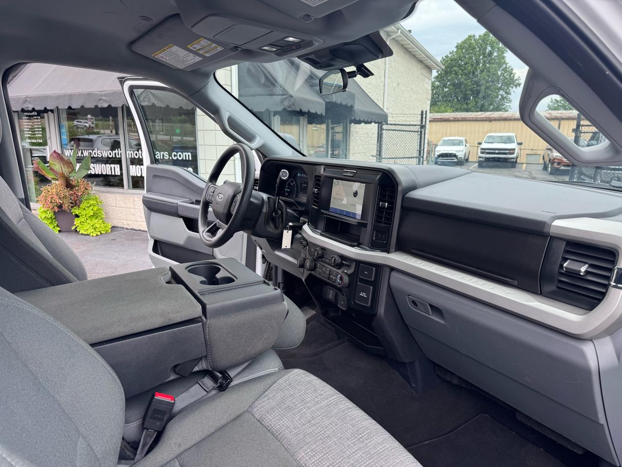 Ford Super Duty F-250 SRW XLT 4WD Crew Cab 8' Box 2026