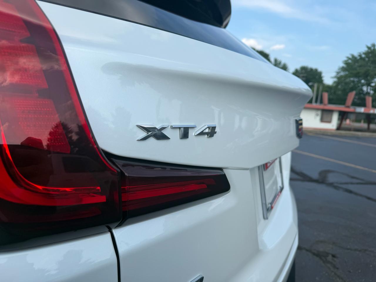 Cadillac XT4 AWD 4dr Premium Luxury 2019