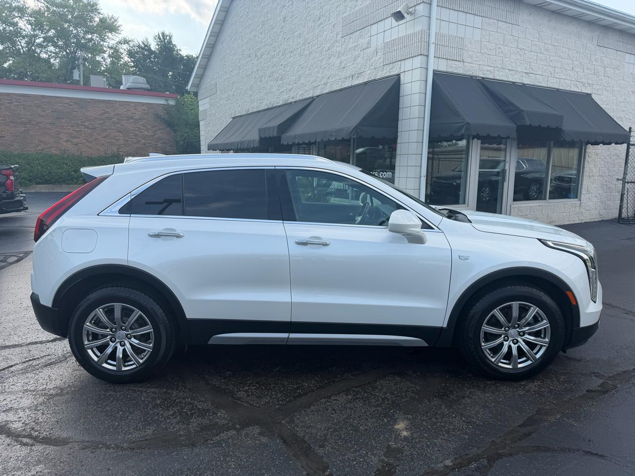 Cadillac XT4 AWD 4dr Premium Luxury 2019