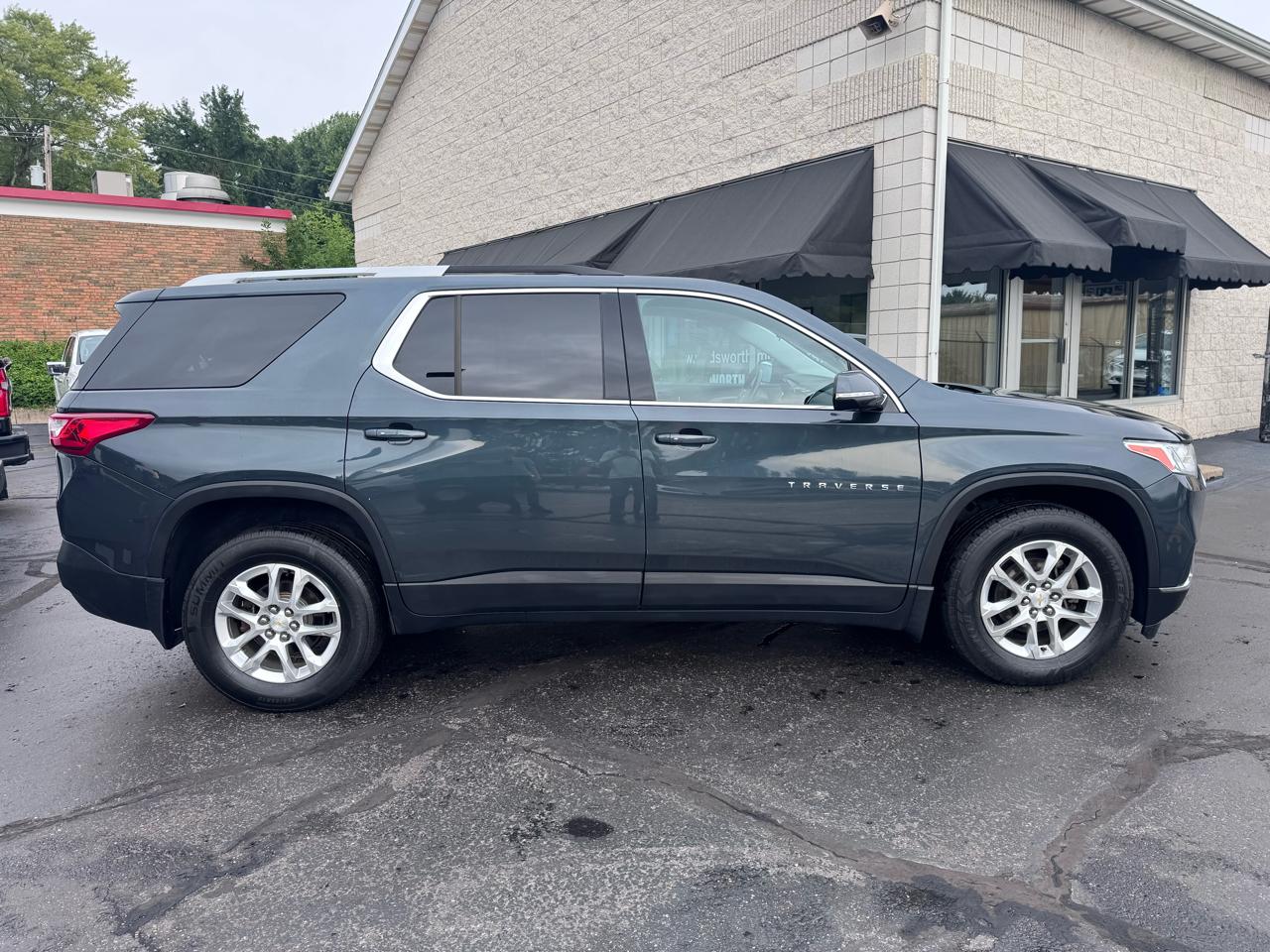 Chevrolet Traverse AWD 4dr LT Cloth w/1LT 2018