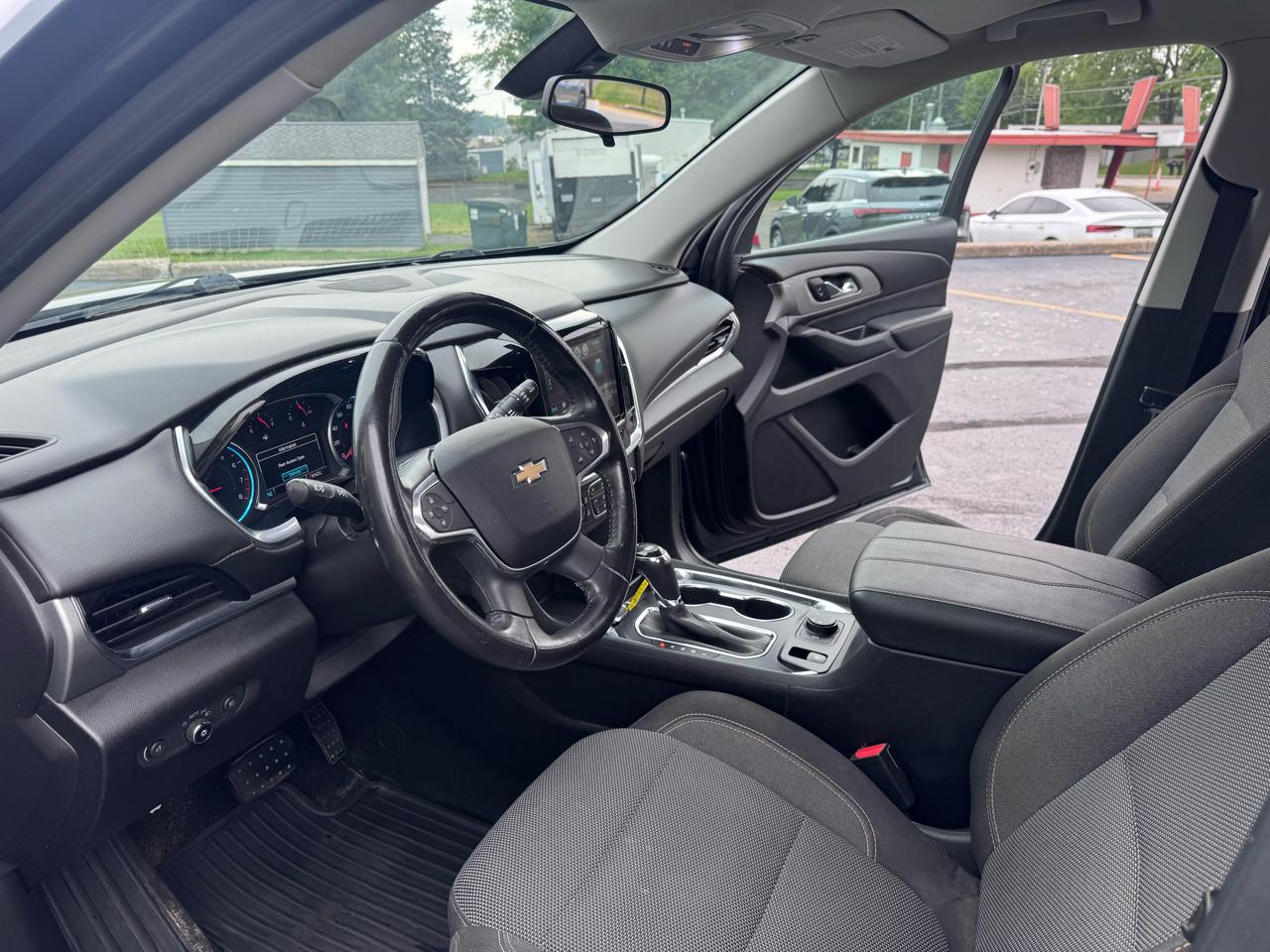 Chevrolet Traverse AWD 4dr LT Cloth w/1LT 2018