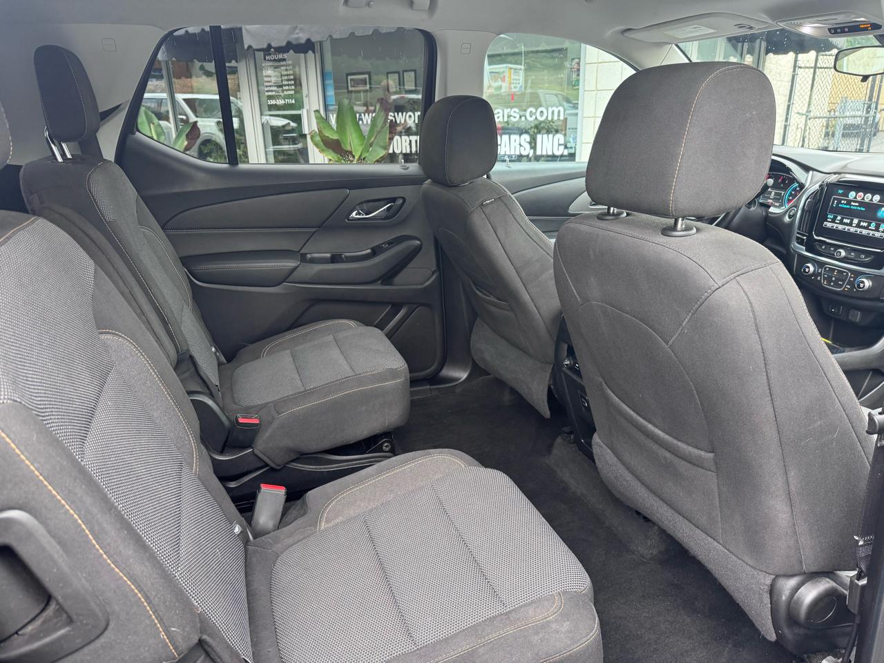 Chevrolet Traverse AWD 4dr LT Cloth w/1LT 2018