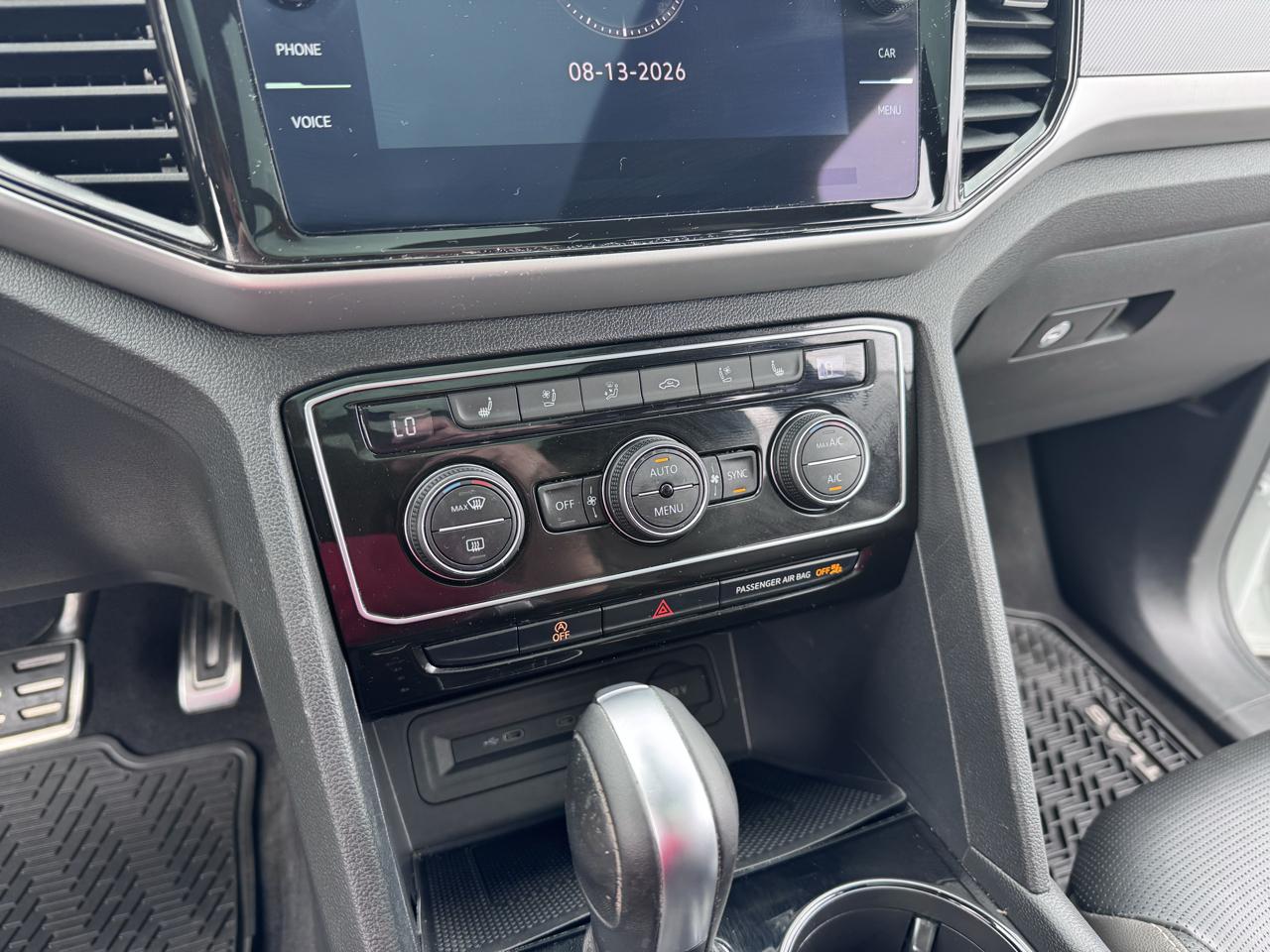 Volkswagen Atlas Cross Sport 3.6L V6 SEL Premium R-Line 4MOTION 2023