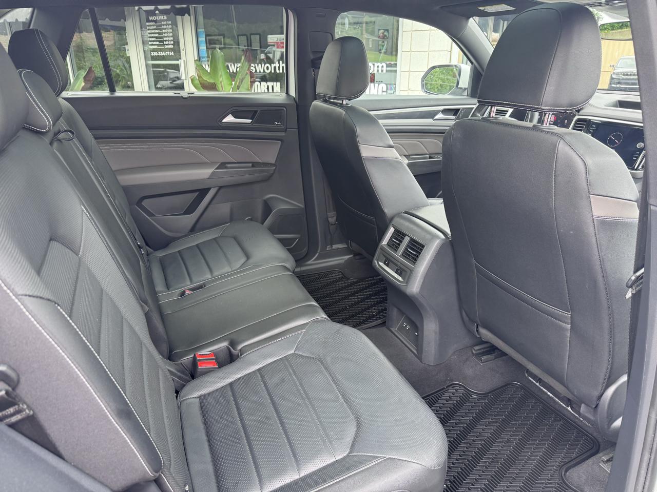 Volkswagen Atlas Cross Sport 3.6L V6 SEL Premium R-Line 4MOTION 2023