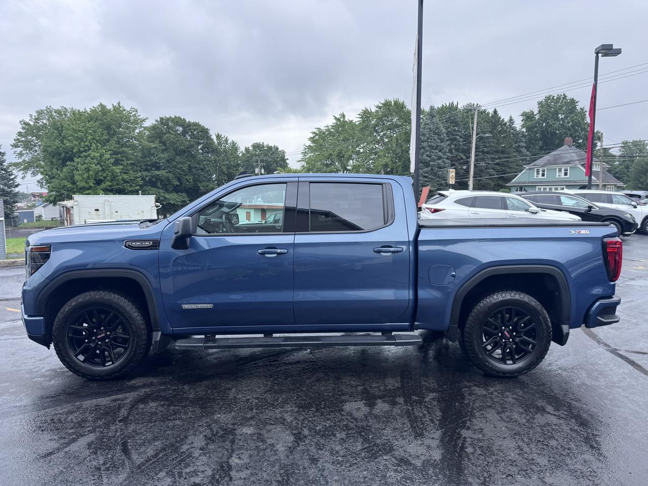 GMC Sierra 1500 4WD Crew Cab 147" Elevation 2026