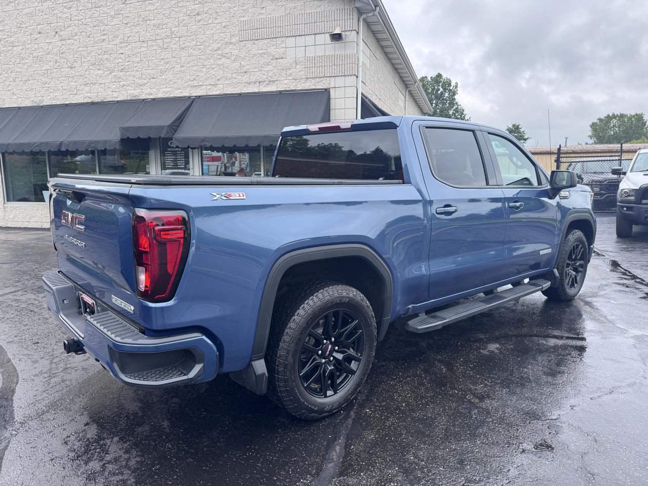GMC Sierra 1500 4WD Crew Cab 147" Elevation 2026