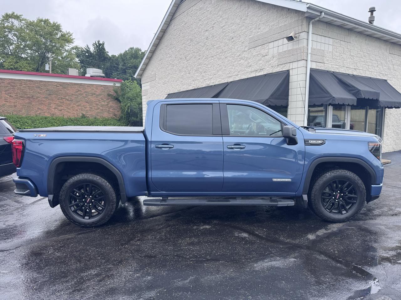 GMC Sierra 1500 4WD Crew Cab 147" Elevation 2026