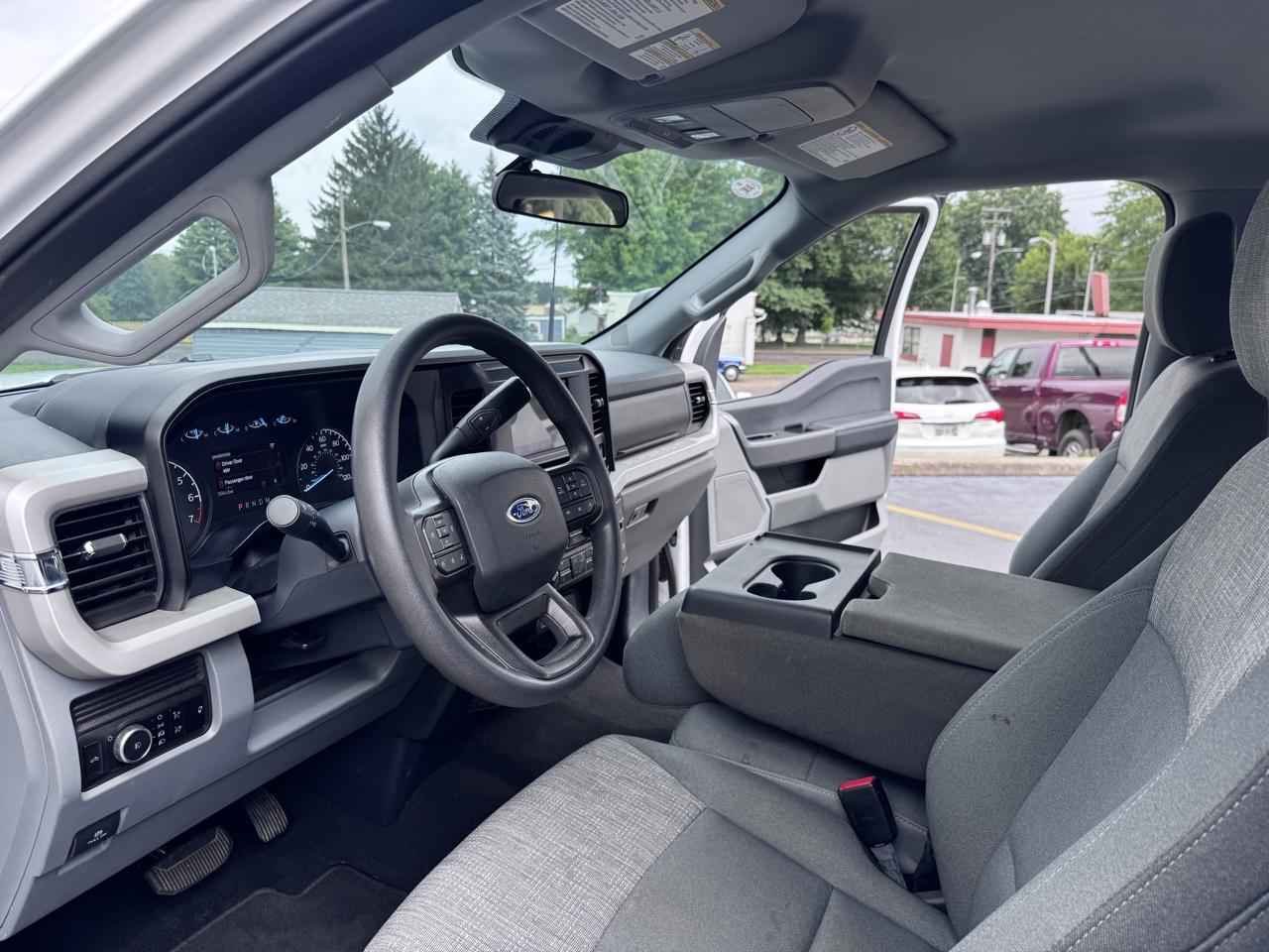 Ford Super Duty F-250 SRW XLT 4WD Crew Cab 8' Box 2026