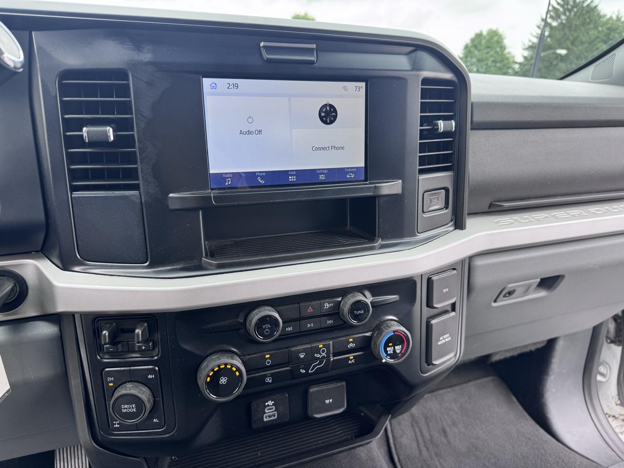 Ford Super Duty F-250 SRW XLT 4WD Crew Cab 8' Box 2026