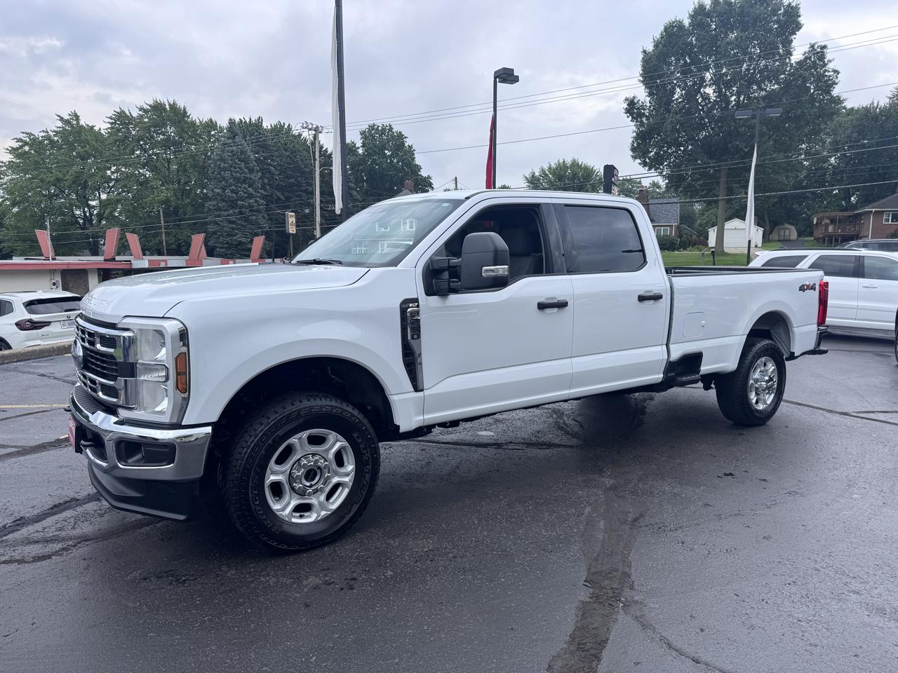 Ford Super Duty F-250 SRW XLT 4WD Crew Cab 8' Box 2026