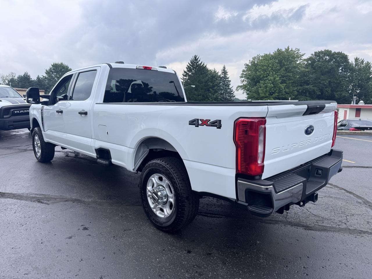 Ford Super Duty F-250 SRW XLT 4WD Crew Cab 8' Box 2026