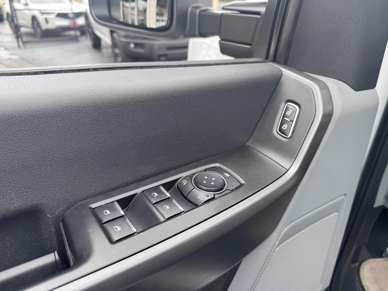 Ford Super Duty F-250 SRW XLT 4WD Crew Cab 8' Box 2026