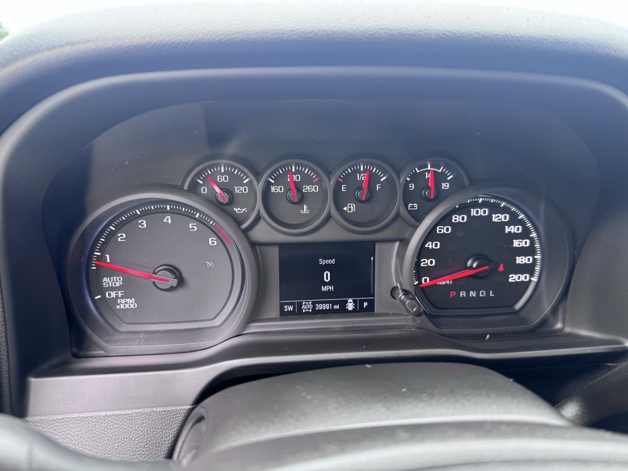 GMC Sierra 1500 4WD Crew Cab 147" Pro 2024