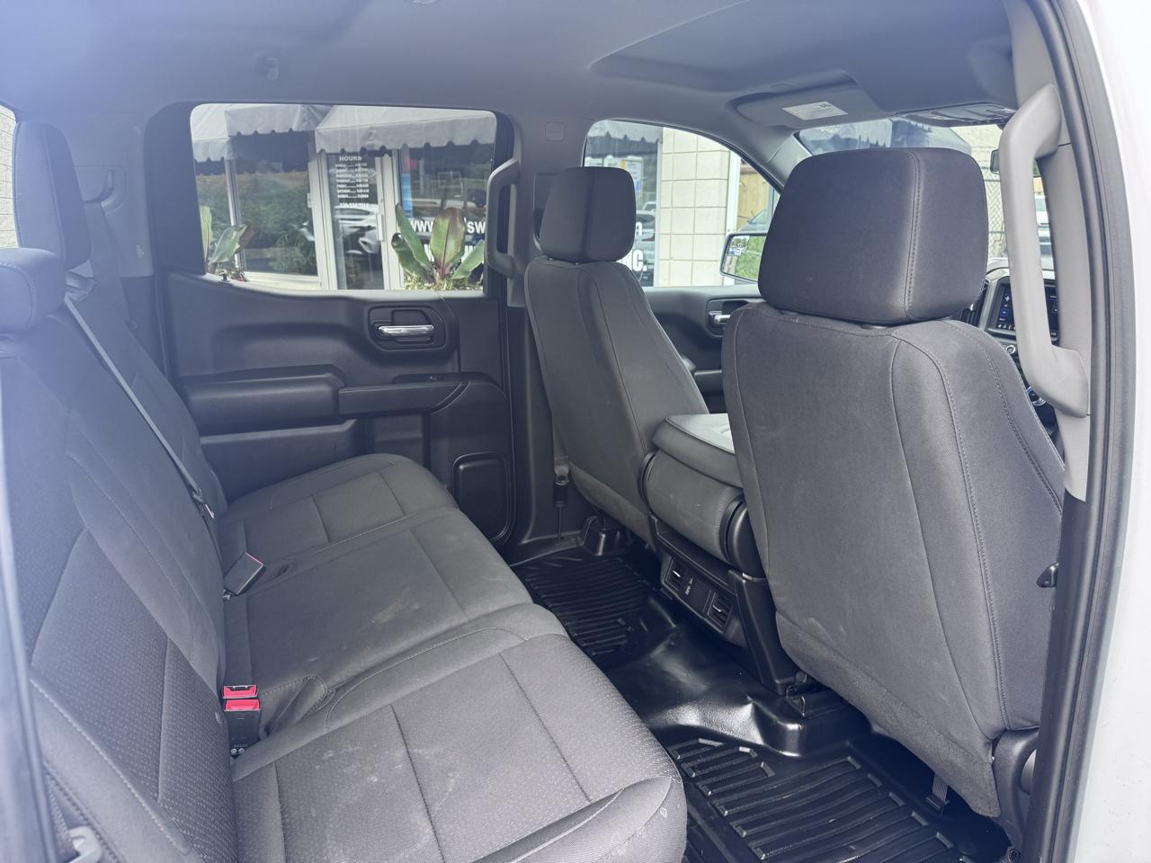 GMC Sierra 1500 4WD Crew Cab 147" Pro 2024