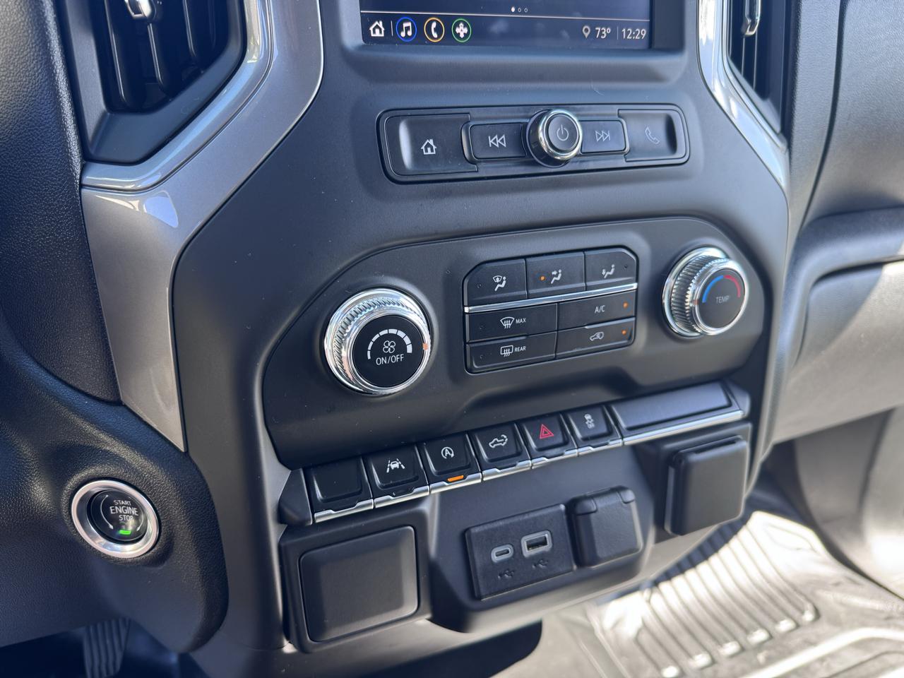 GMC Sierra 1500 4WD Crew Cab 147" Pro 2024