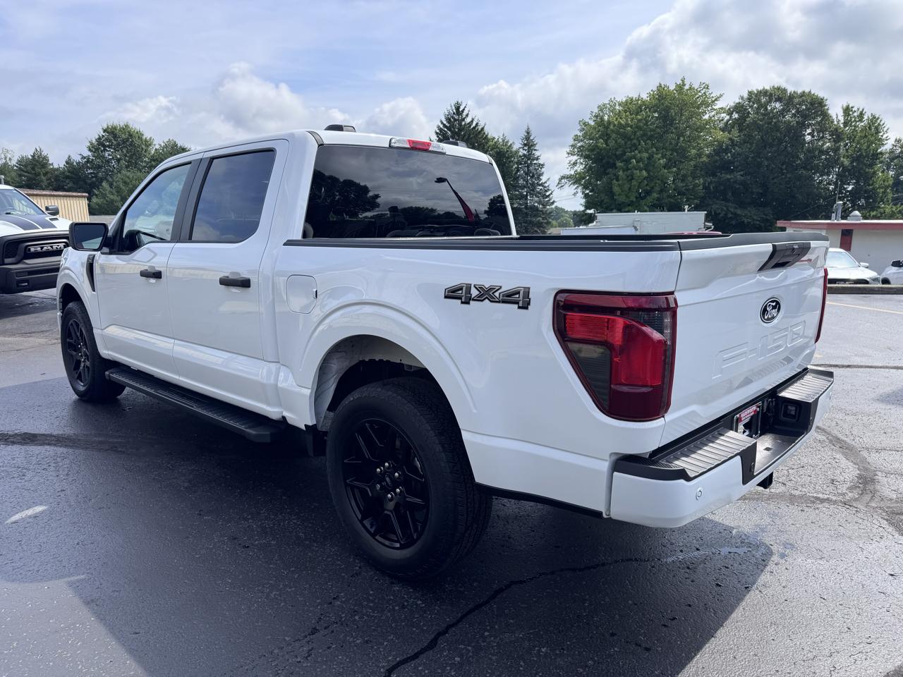 Ford F-150 4WD SuperCrew 145" STX 2024