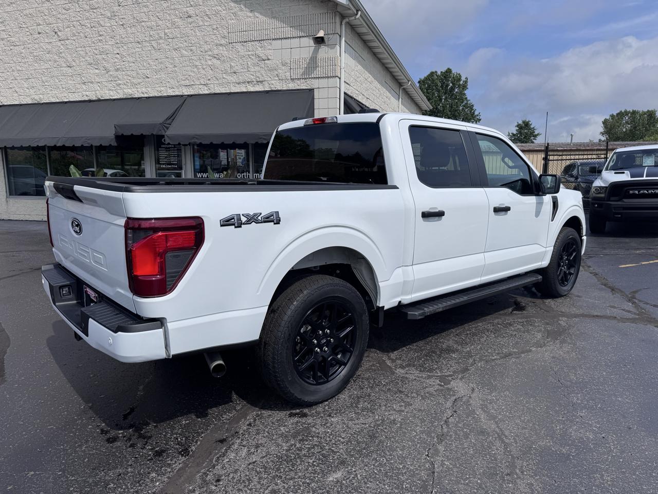 Ford F-150 4WD SuperCrew 145" STX 2024