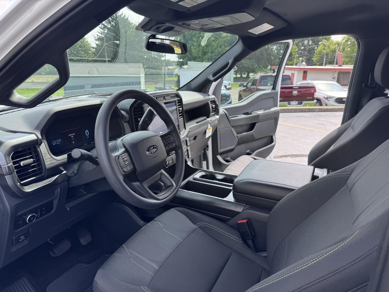 Ford F-150 4WD SuperCrew 145" STX 2024