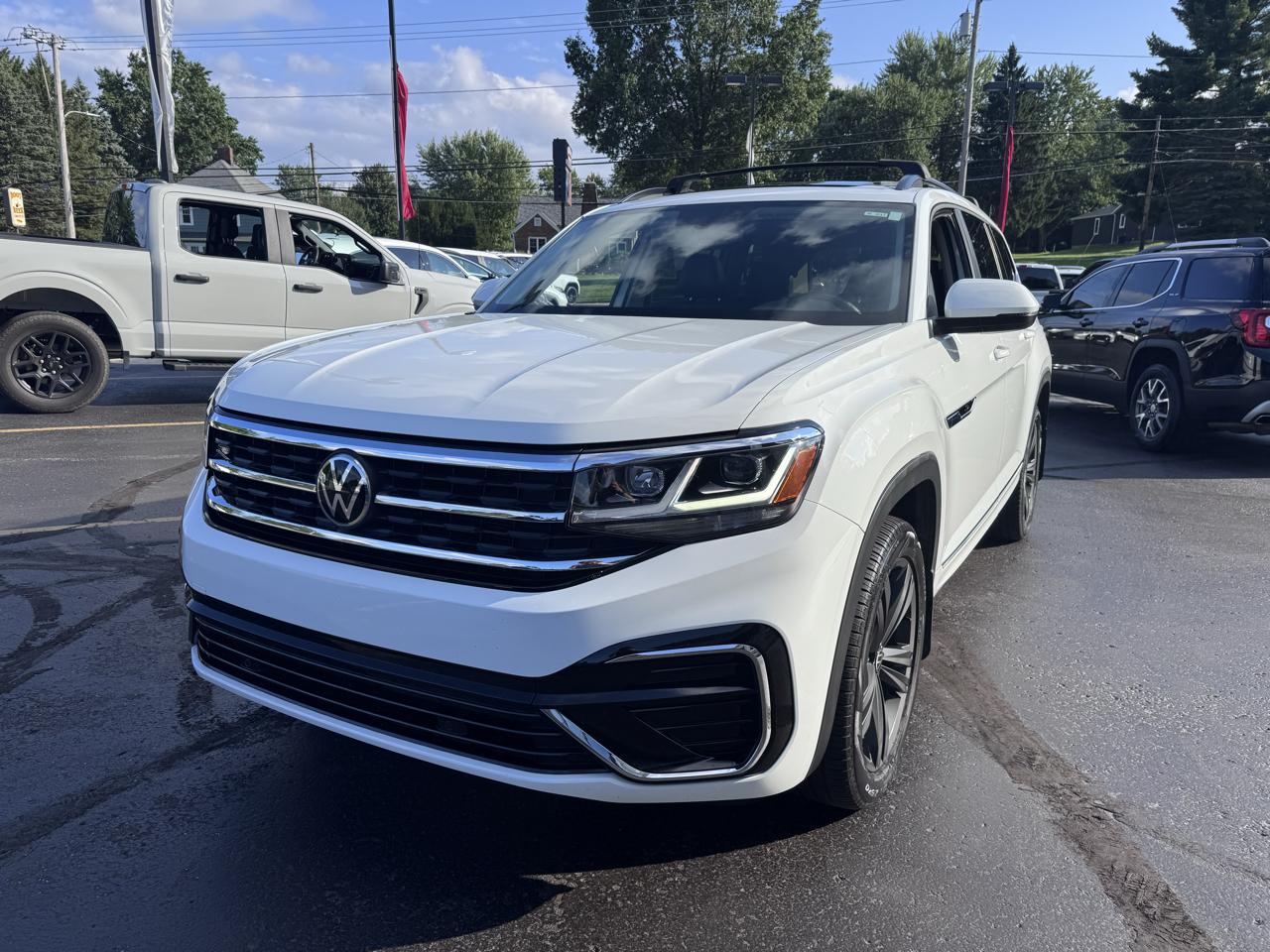 Volkswagen Atlas 2021.5 3.6L V6 SE w/Technology R-Line 4MOTION 2021