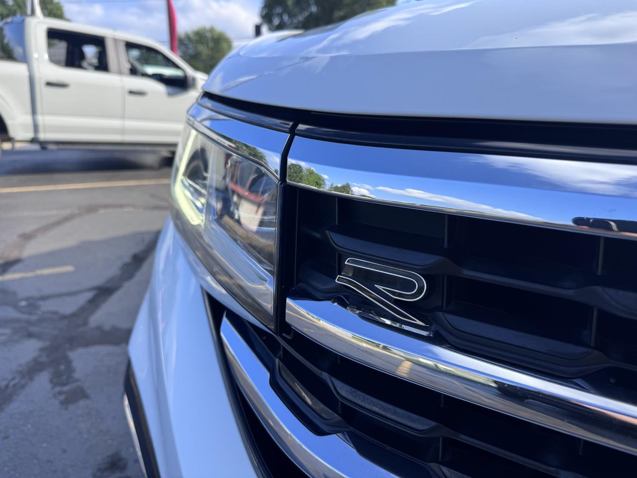 Volkswagen Atlas 2021.5 3.6L V6 SE w/Technology R-Line 4MOTION 2021