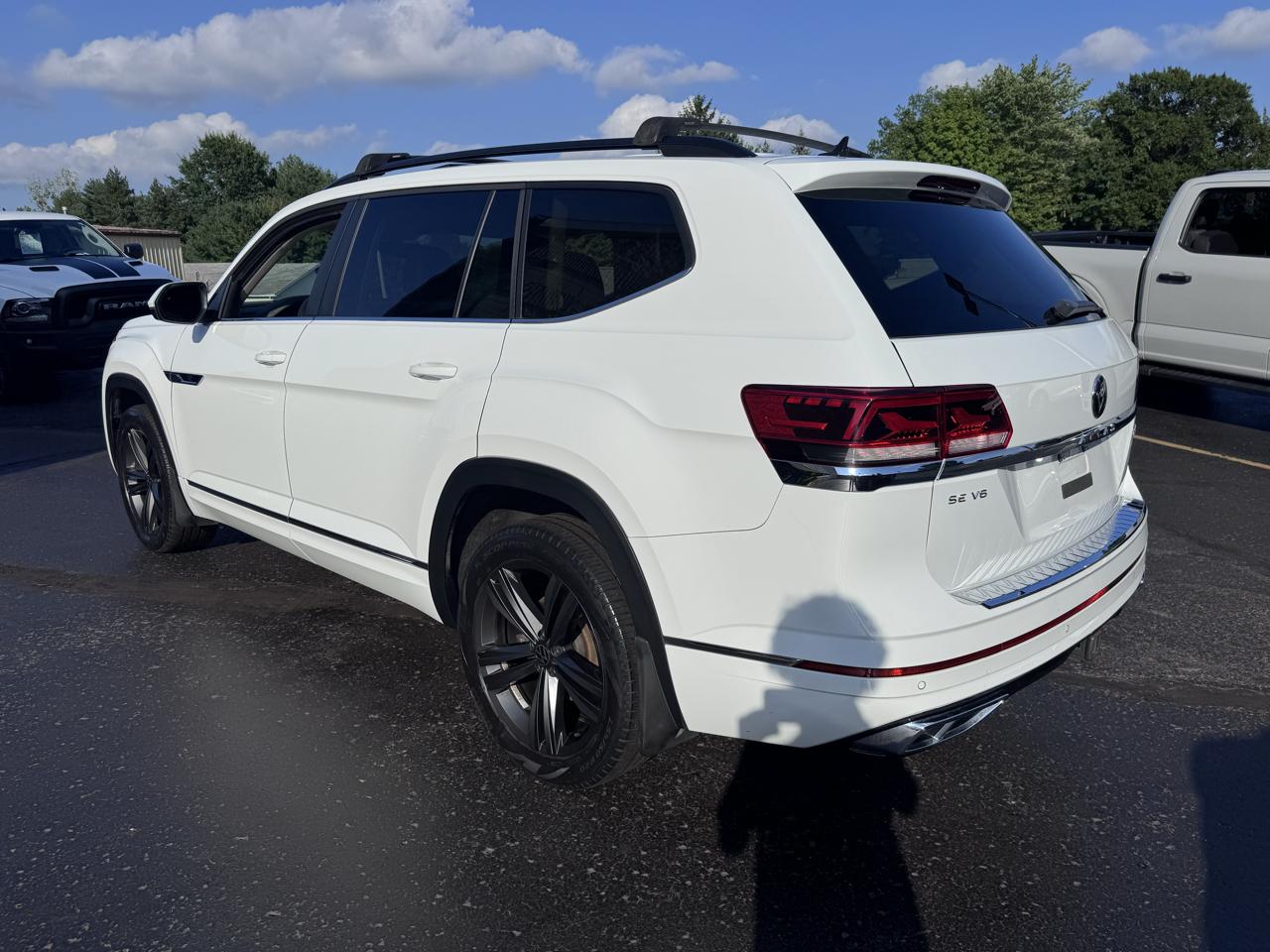 Volkswagen Atlas 2021.5 3.6L V6 SE w/Technology R-Line 4MOTION 2021