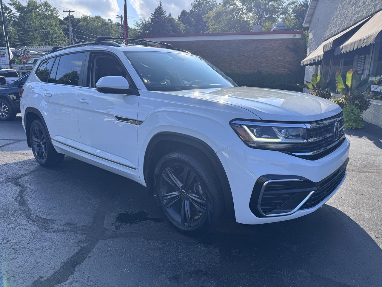 Volkswagen Atlas 2021.5 3.6L V6 SE w/Technology R-Line 4MOTION 2021