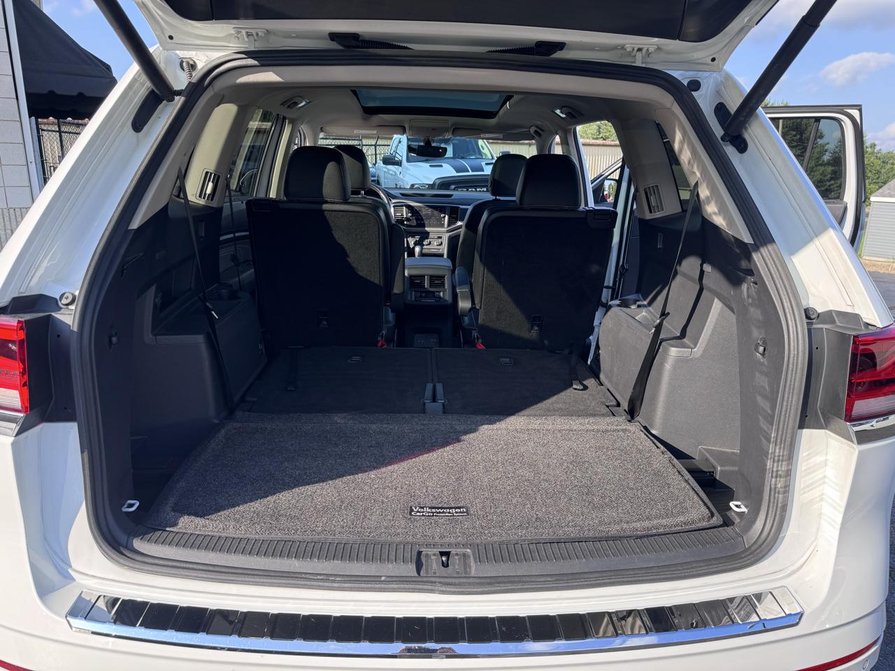 Volkswagen Atlas 2021.5 3.6L V6 SE w/Technology R-Line 4MOTION 2021